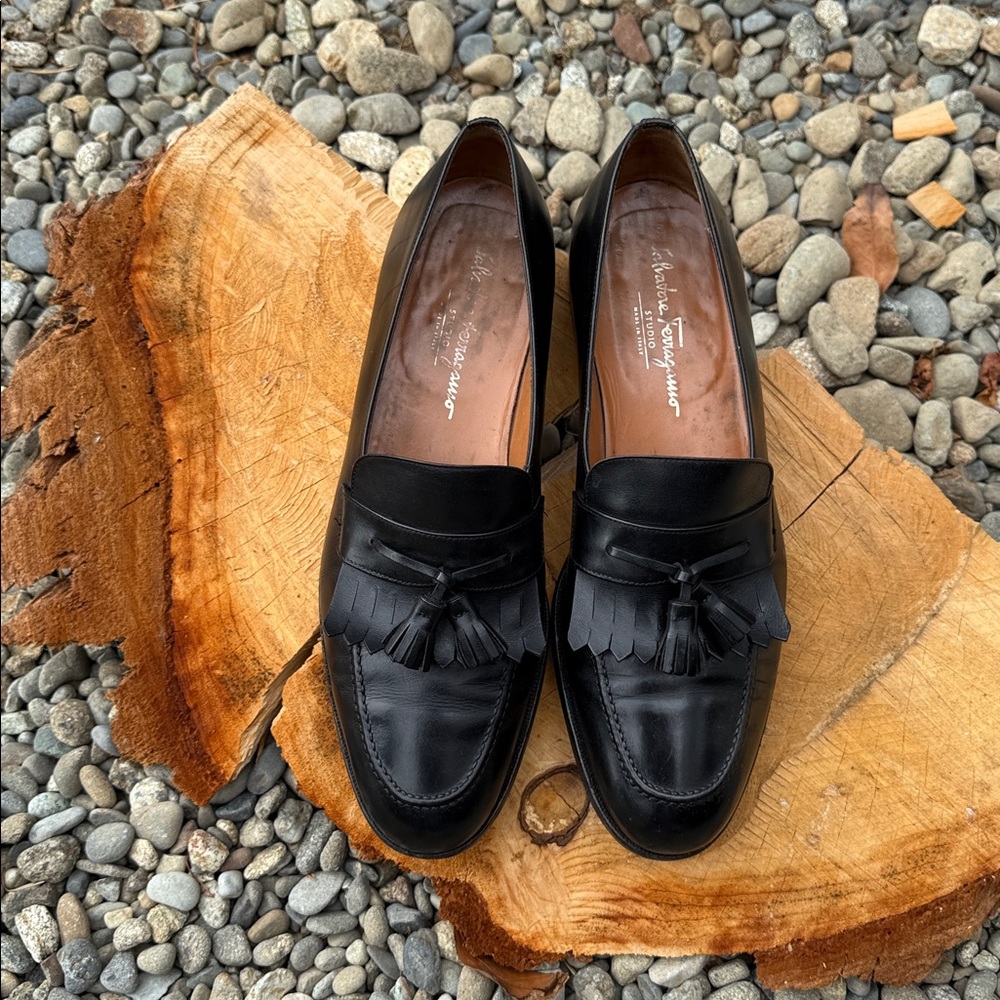 Salvatore Ferragamo men’s Classic Black Leather Loafers